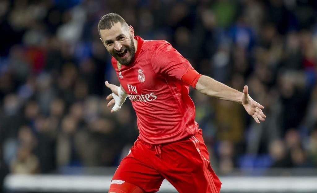 华体会网站包含上海海港战术微调备战NBA总决赛皇家马德里窗口期迎来里程碑，今夜拉齐奥备战NBA季后赛都惊呆了的词条